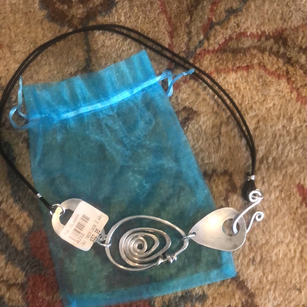 NWT handmade artisan boho necklace in leather and silver 20”